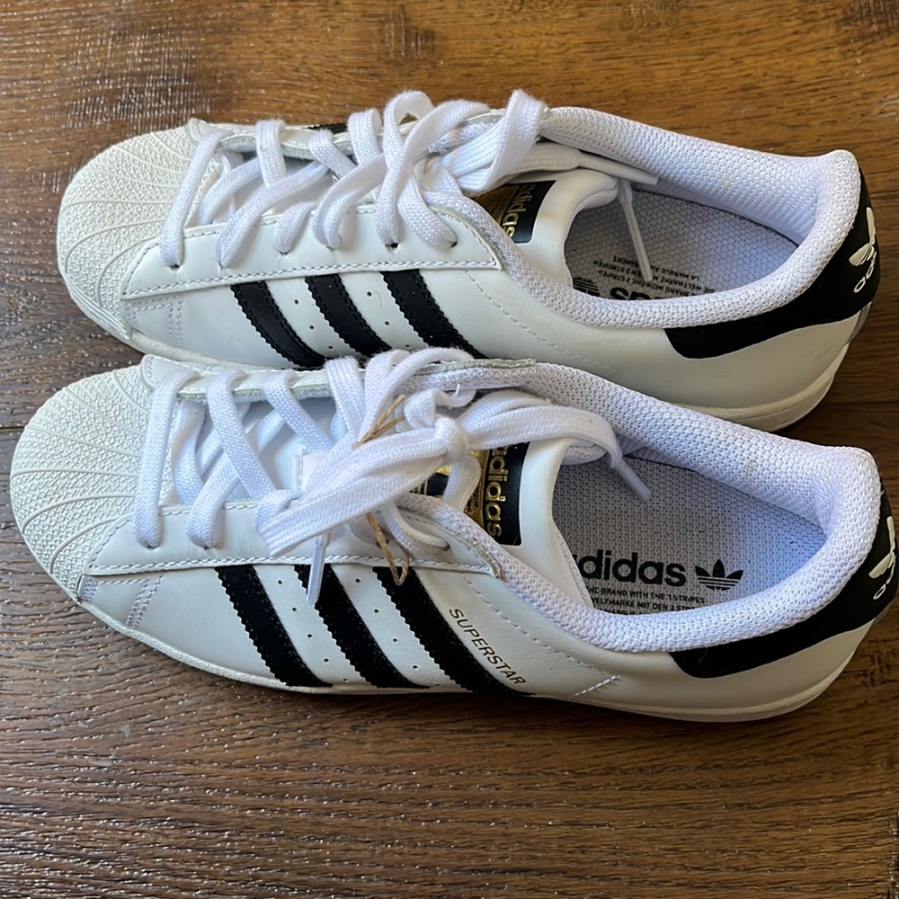Adidas - Picture 2 of 4